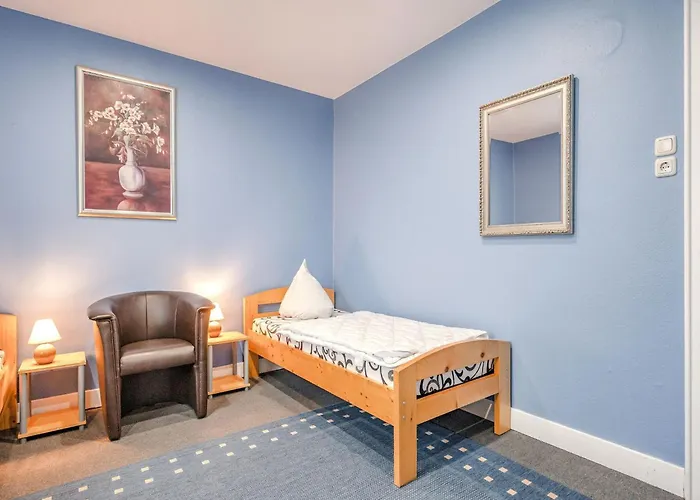 Spacious Villa Near Center